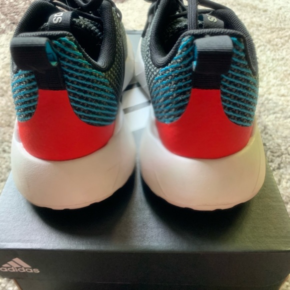 Boy’s running 🏃♂️ shoes - Picture 6 of 8